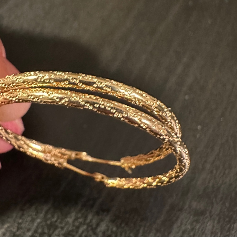 New 14K Solid Gold Elegant Gold Hoop Earrings - Picture 4 of 8